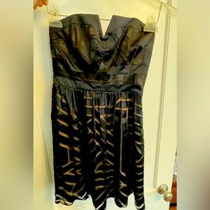 Rare Alice & Trixie Geometric Strapless Dress!